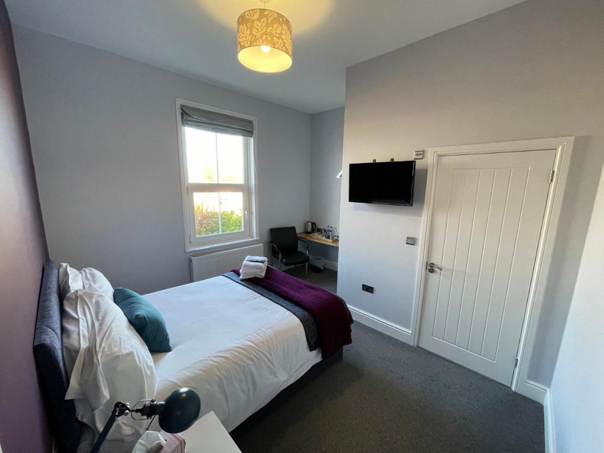 Arlan House, Superb Basingstoke Hotel Bagian luar foto