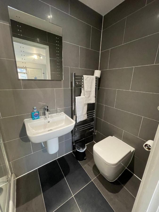 Arlan House, Superb Basingstoke Hotel Bagian luar foto